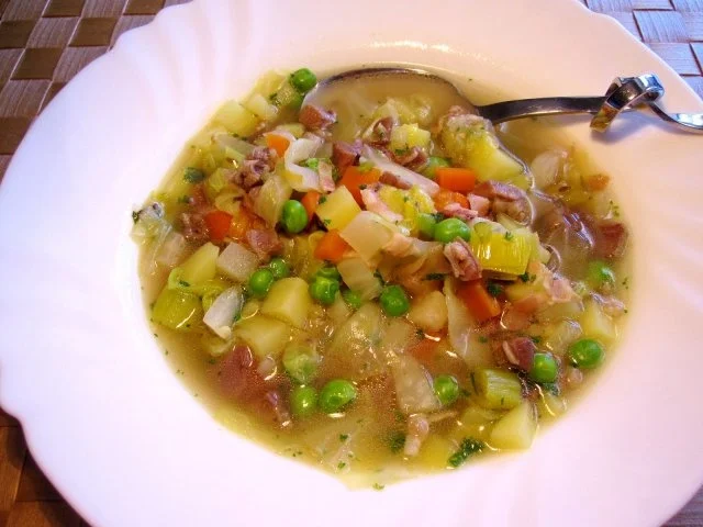 Rezept: Spitzkohl-Eintopf mit Lammfleisch Spitzkohl-Eintopf mit Lammfleisch - Rezept