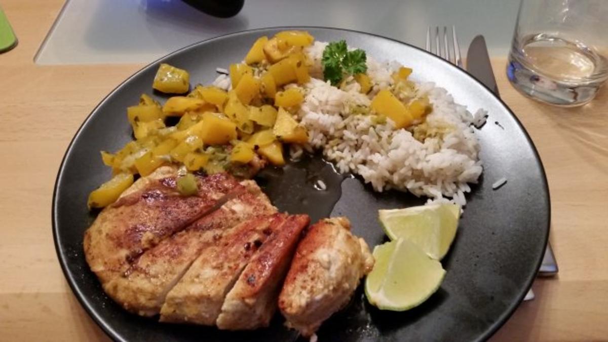 Bilder für Hähnchenbrust mit Mango-Paprika Gemüse - Rezept