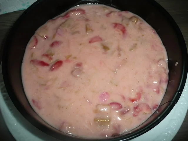 Rezept: Rhabarber - Erdbeere - Torte mit einer besonderen Note. Bild Nr. 6 Rhabarber - Erdbeere - Torte mit einer besonderen Note. - Rezept - Bild Nr. 6