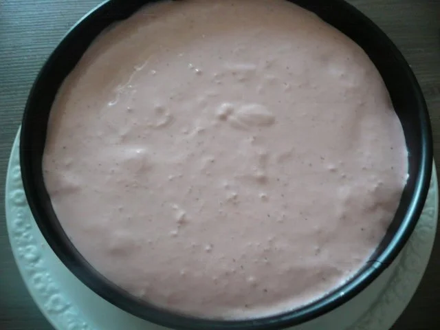 Rezept: Rhabarber - Erdbeere - Torte mit einer besonderen Note. Bild Nr. 8 Rhabarber - Erdbeere - Torte mit einer besonderen Note. - Rezept - Bild Nr. 8