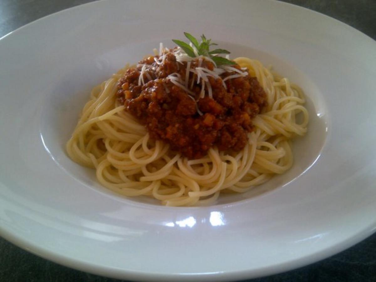 Spaghetti Bolognese nach Thomas Lievens Art - Rezept