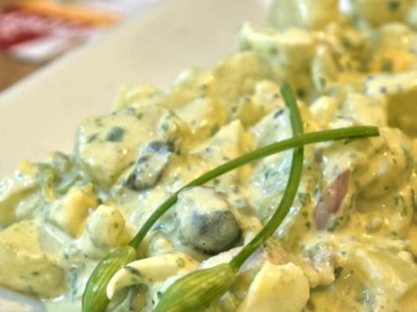 Bärlauch-Joghurt-Kartoffelsalat - Rezept - kochbar.de