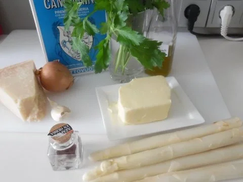 Spargel-Safran-Risotto mit Hähnchen-Mango-Spiess - Rezept - Bild Nr. 9