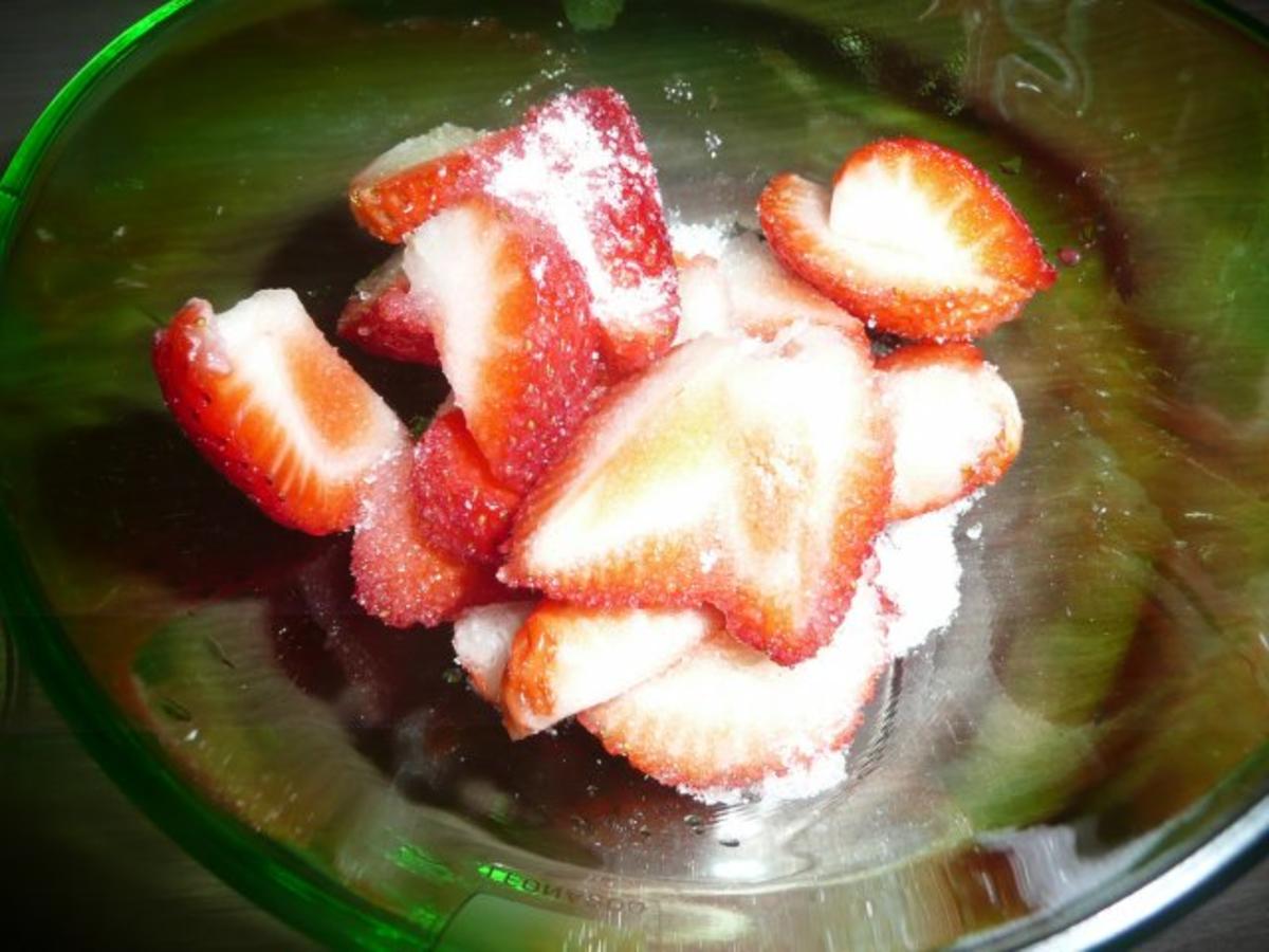 Erdbeere - Quark mit Knusperlage. - Rezept - Bild Nr. 2