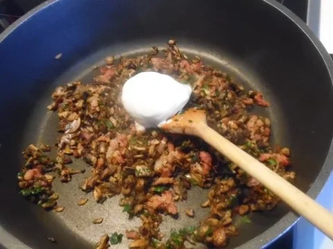 Tortellinis mit Pilzfüllung auf Tomaten-Mango-Sugo - Rezept - Bild Nr. 11