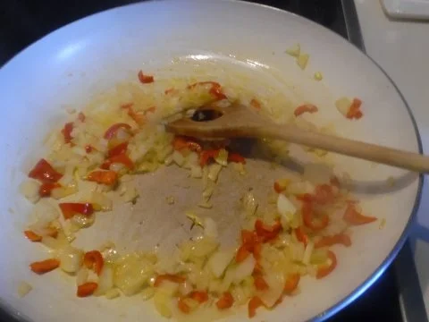 Tortellinis mit Pilzfüllung auf Tomaten-Mango-Sugo - Rezept - Bild Nr. 18