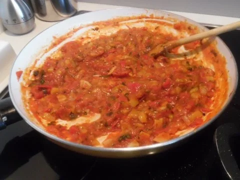 Tortellinis mit Pilzfüllung auf Tomaten-Mango-Sugo - Rezept - Bild Nr. 15