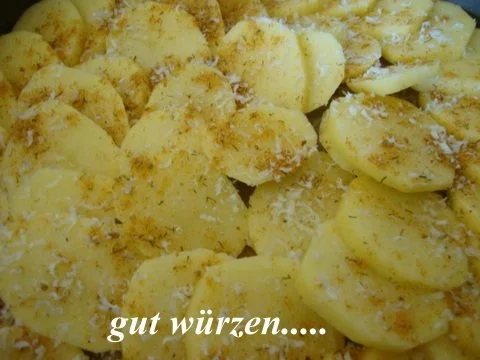 Rezept: Hacktorte mit Kartoffelhaube Bild Nr. 3 Hacktorte mit Kartoffelhaube - Rezept - Bild Nr. 3