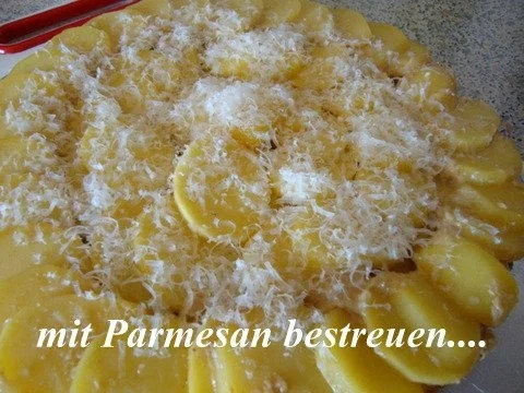 Rezept: Hacktorte mit Kartoffelhaube Bild Nr. 6 Hacktorte mit Kartoffelhaube - Rezept - Bild Nr. 6