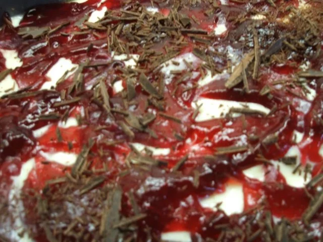 Rezept: Backen: Kirschkuchen unter der Haube Bild Nr. 8 Backen: Kirschkuchen unter der Haube - Rezept - Bild Nr. 8