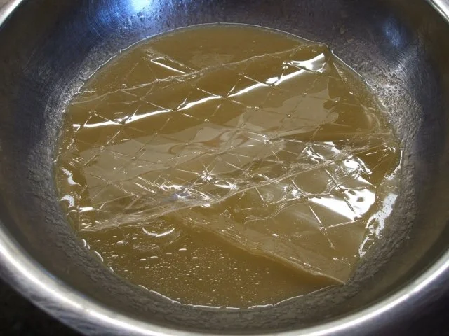 Vorspeisen: Geräucherte Forelle mit Spargelmousse und Bärlauchsoße - Rezept - Bild Nr. 5