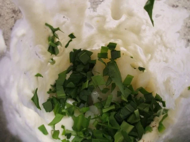 Vorspeisen: Geräucherte Forelle mit Spargelmousse und Bärlauchsoße - Rezept - Bild Nr. 6