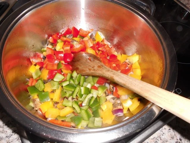 Rezept: Paprika-Würstchen-Gulasch>> Bild Nr. 5 Paprika-Würstchen-Gulasch>> - Rezept - Bild Nr. 5