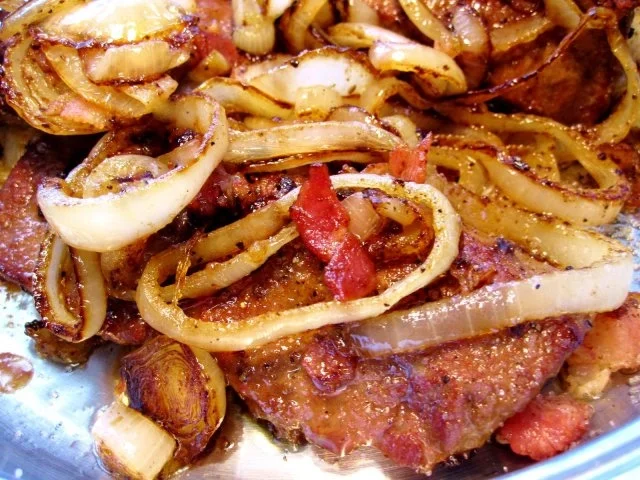 Rezept: Kalbsleber mit Speck und Zwiebeln Bild Nr. 4 Kalbsleber mit Speck und Zwiebeln - Rezept - Bild Nr. 4