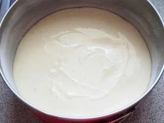 Rezept: Backen: Quark-Obst-Torte mit Pistazienboden Bild Nr. 4 Backen: Quark-Obst-Torte mit Pistazienboden - Rezept - Bild Nr. 4