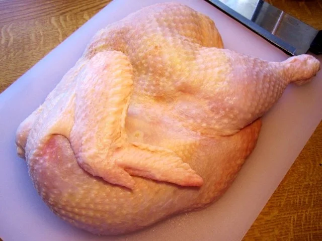 Rezept: Ein halbes Suppenhuhn in Kapernsoße Bild Nr. 3 Ein halbes Suppenhuhn in Kapernsoße - Rezept - Bild Nr. 3