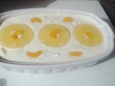 Rezept: Quark mit Ananas und Mandarinen Quark mit Ananas und Mandarinen - Rezept