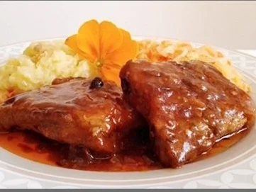 Rezept: Langsam geschmorte Rippchen mit eigenem Bratensaft nappiert Langsam geschmorte Rippchen mit eigenem Bratensaft nappiert - Rezept