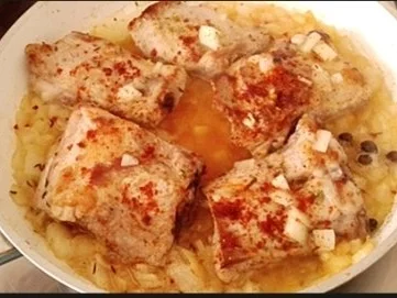 Rezept: Langsam geschmorte Rippchen mit eigenem Bratensaft nappiert Bild Nr. 11 Langsam geschmorte Rippchen mit eigenem Bratensaft nappiert - Rezept - Bild Nr. 11