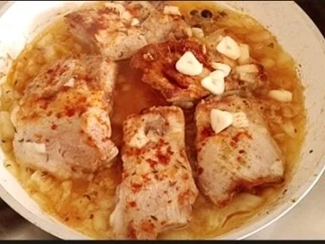 Rezept: Langsam geschmorte Rippchen mit eigenem Bratensaft nappiert Bild Nr. 12 Langsam geschmorte Rippchen mit eigenem Bratensaft nappiert - Rezept - Bild Nr. 12