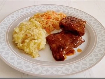 Rezept: Langsam geschmorte Rippchen mit eigenem Bratensaft nappiert Bild Nr. 32 Langsam geschmorte Rippchen mit eigenem Bratensaft nappiert - Rezept - Bild Nr. 32