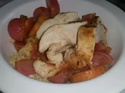 Kokosnudeln mit Radieschen-Kochbananen-Curry und Hähnchenbrust - Rezept