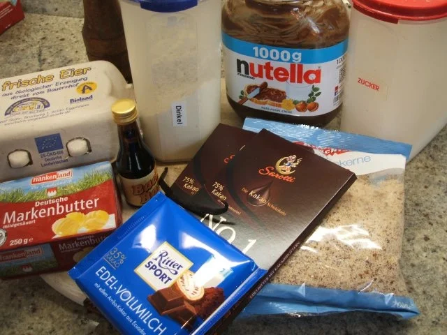 Backen: Schokoladentorte vom Stamme "Hüftplatin" - Rezept - Bild Nr. 3