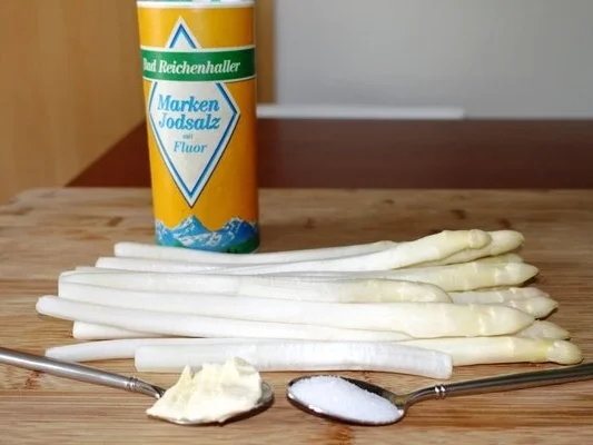 Rezept: Spargel -Schinken - Nudelpfanne Bild Nr. 2 Spargel -Schinken - Nudelpfanne - Rezept - Bild Nr. 2