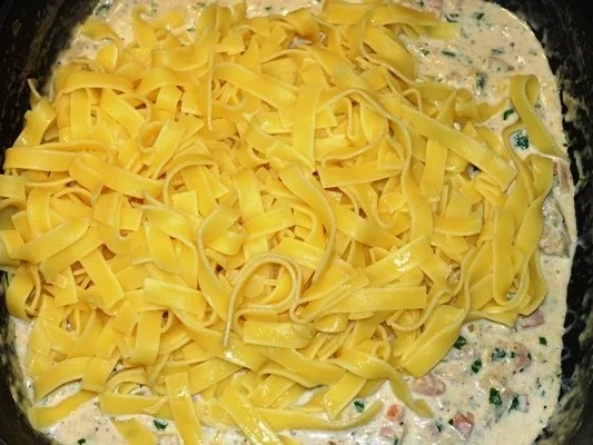 Rezept: Spargel -Schinken - Nudelpfanne Bild Nr. 12 Spargel -Schinken - Nudelpfanne - Rezept - Bild Nr. 12