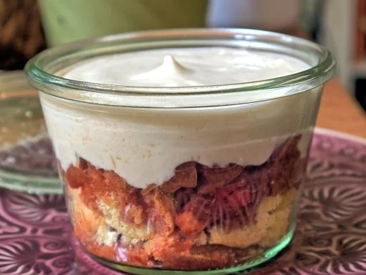 Rhabarber-Whisky-Dessert - Rezept