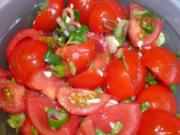 Tomatensalat mit Oregano und Thymian - Rezept