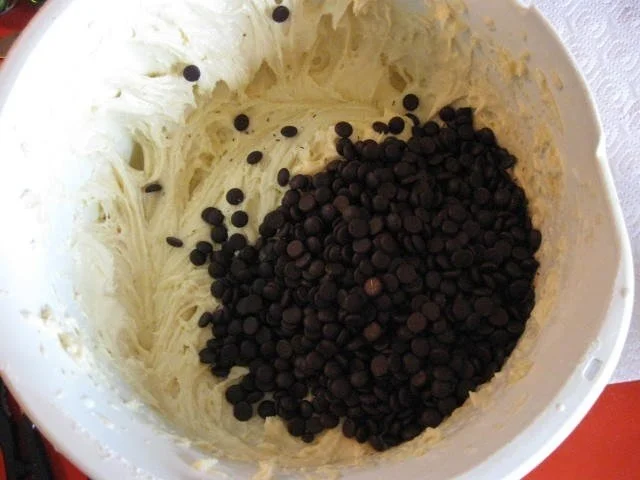 Gugelhupf mit Schokotropfen - Rezept - Bild Nr. 9