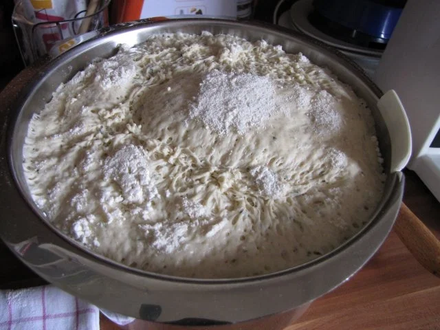 Rezept: Focaccia mit grünem Spargel Bild Nr. 2 Focaccia mit grünem Spargel - Rezept - Bild Nr. 2