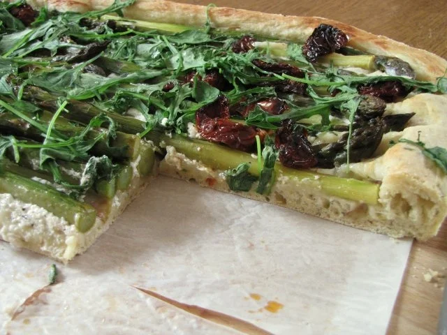 Rezept: Focaccia mit grünem Spargel Bild Nr. 5 Focaccia mit grünem Spargel - Rezept - Bild Nr. 5