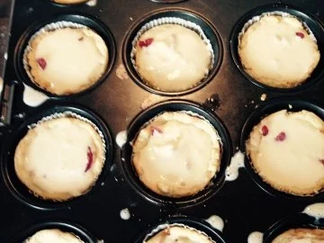 Rezept: Mini-Quiches mit karamellisierten Zwiebeln und Ziegenkäse Bild Nr. 9 Mini-Quiches mit karamellisierten Zwiebeln und Ziegenkäse - Rezept - Bild Nr. 9