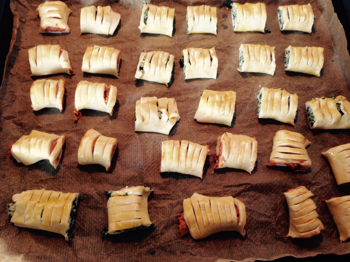 Blätterteigröllchen mit zweierlei Füllung - Rezept - Bild Nr. 87