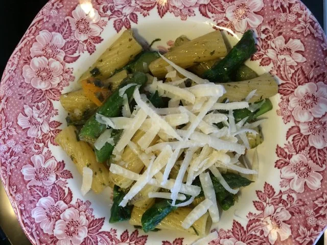 Nudelpfanne mit grünem Spargel - Rezept - Bild Nr. 2