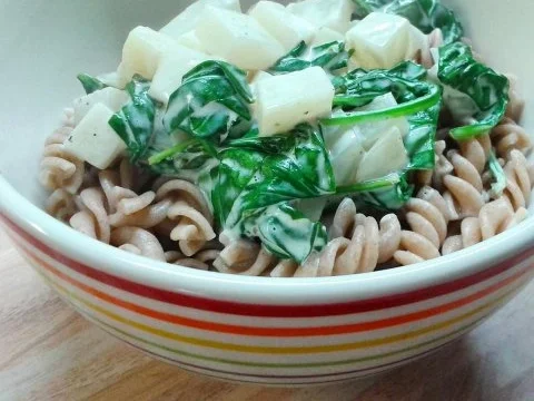 Spinat und Kohlrabi in Zitronensauce - Rezept