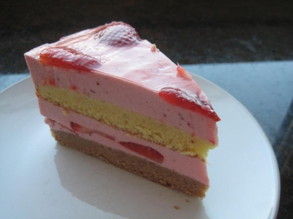 Erdbeercreme Torte - Rezept mit Bild - kochbar.de