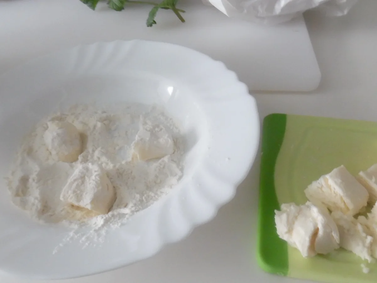 Kürbis-Orangen-Suppe mit Minzöl und Mozzarella-Spieß - Rezept - Bild Nr. 101