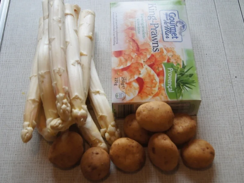 Rezept: Spargel mit Riesengarnelenschwänzen und Currykartoffeln Bild Nr. 33 Spargel mit Riesengarnelenschwänzen und Currykartoffeln - Rezept - Bild Nr. 33