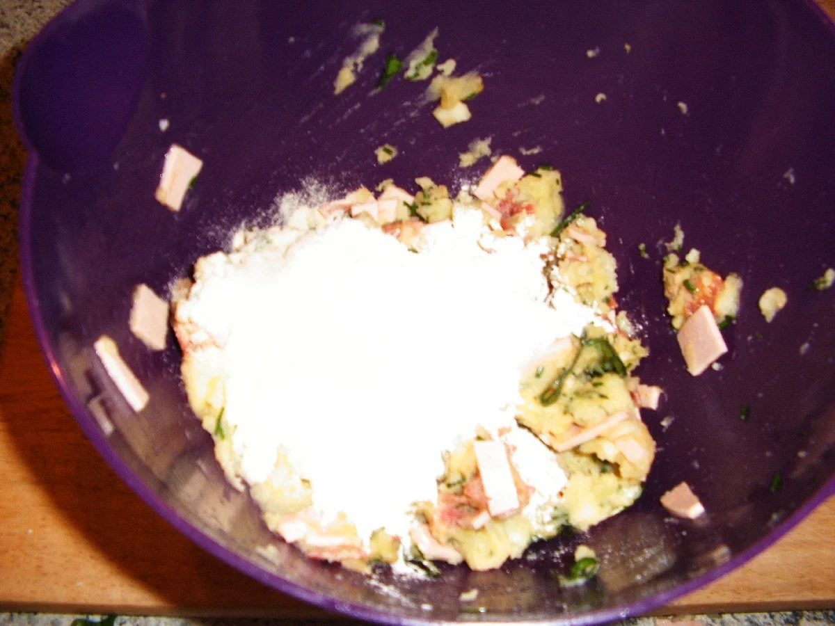 Rezept: Wurstbouletten Bild Nr. 79 Wurstbouletten - Rezept - Bild Nr. 79