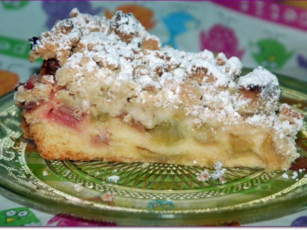 Rhabarberkuchen mit Knusperstreuseln - einfach - 253 kcal/100g