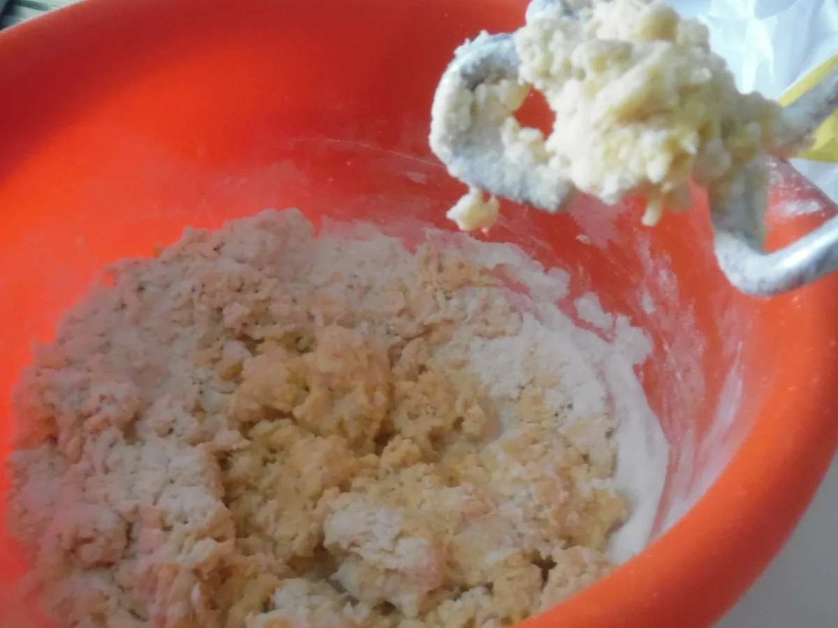 Rezept: Bunte Maultaschen mit roten, geschmelzten Zwiebeln Bild Nr. 84 Bunte Maultaschen mit roten, geschmelzten Zwiebeln - Rezept - Bild Nr. 84