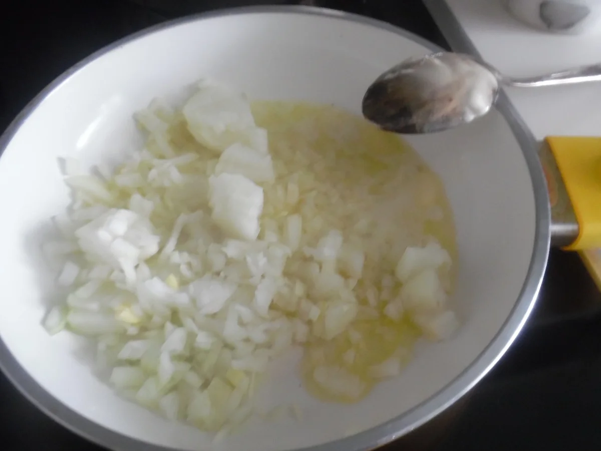 Rezept: Bunte Maultaschen mit roten, geschmelzten Zwiebeln Bild Nr. 86 Bunte Maultaschen mit roten, geschmelzten Zwiebeln - Rezept - Bild Nr. 86