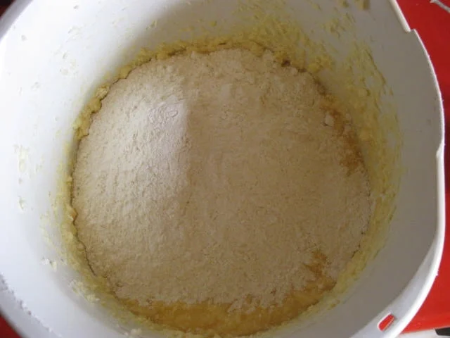 Gugelhupf mit Sultaninen und Eierlikör - Rezept - Bild Nr. 83