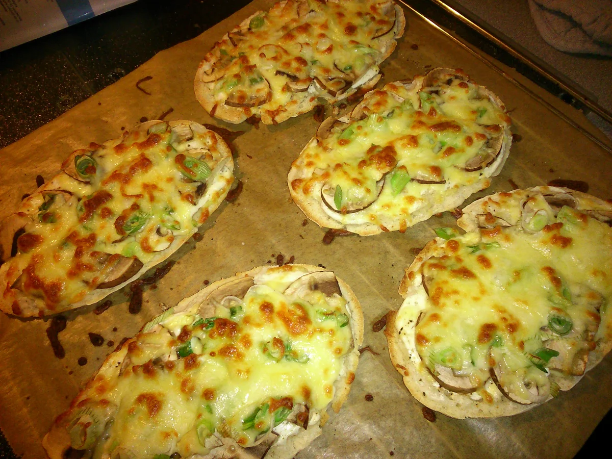 Rezept: Faule Weiber- Flammkuchen "Veggi" Bild Nr. 93 Faule Weiber- Flammkuchen "Veggi" - Rezept - Bild Nr. 93