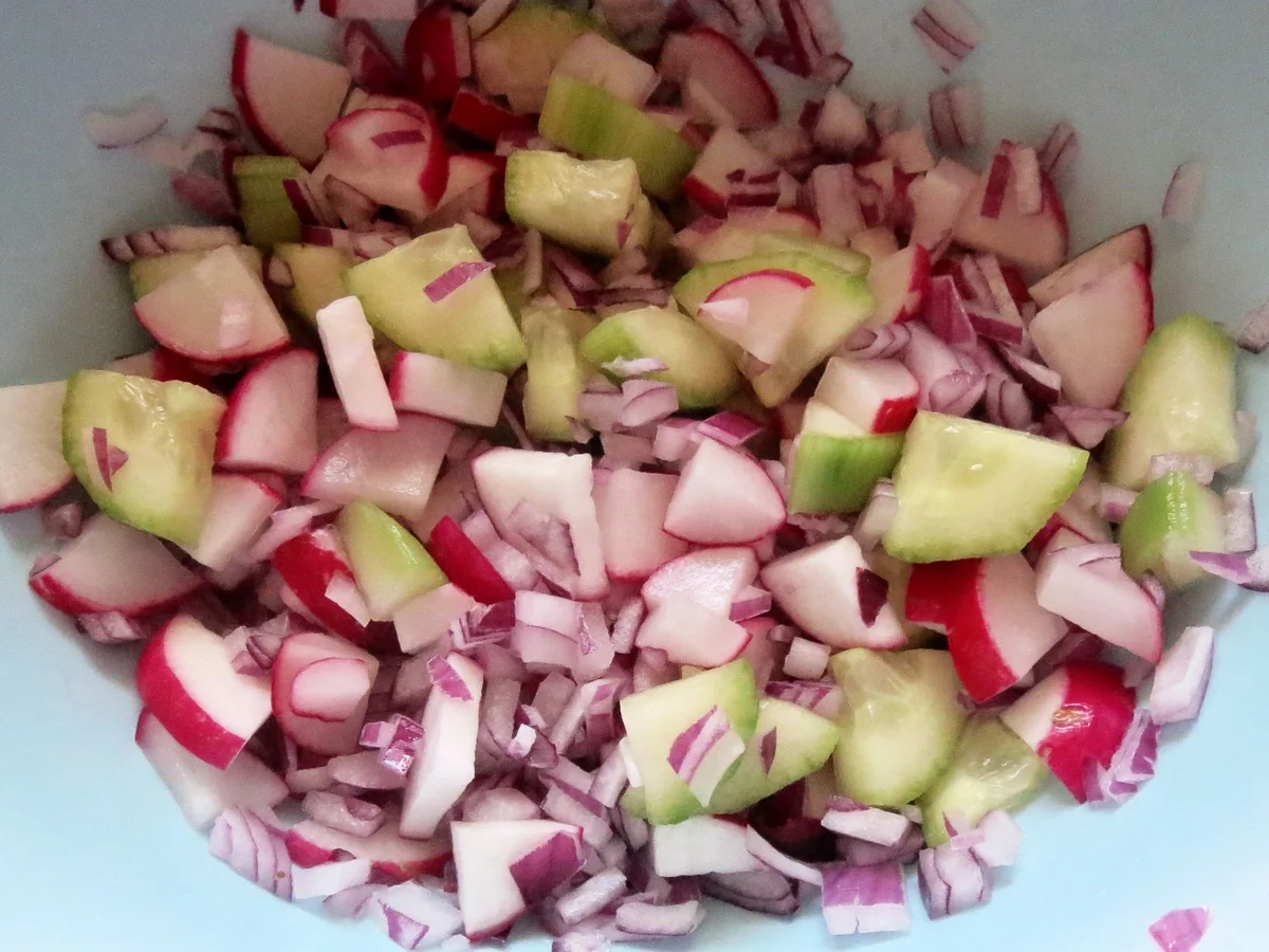 Rezept: Salat: Kartoffelsalat mit Radieschen Bild Nr. 76 Salat: Kartoffelsalat mit Radieschen - Rezept - Bild Nr. 76