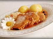 Saftiger Kalbsbraten mit Kartoffelklöße in einer feinen Bratensauce - Rezept - Bild Nr. 70