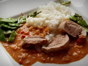 Schweinefilet mit Erdnuss-Curry-Soße und Zuckerschoten; asiatisches Fleischgericht - Rezept - Bild Nr. 87